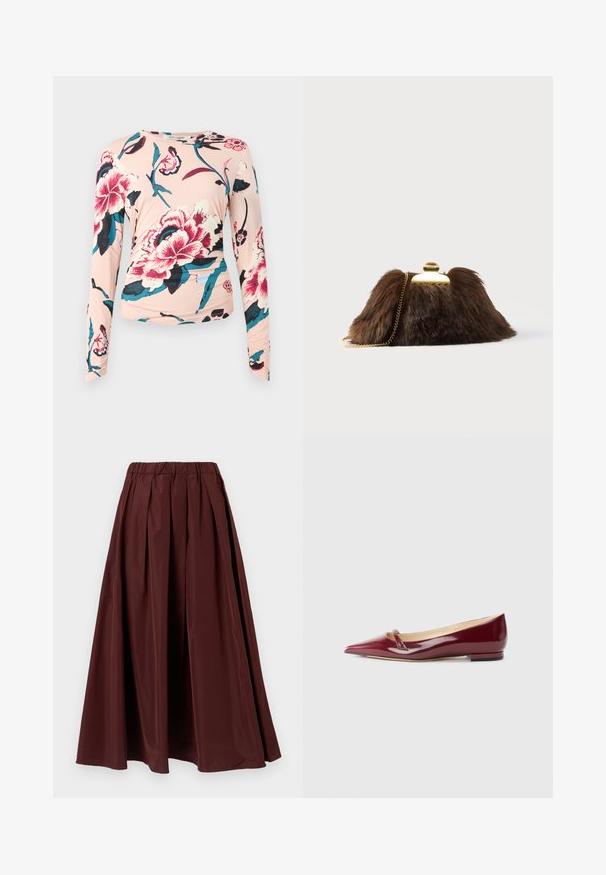 Diane von Furstenberg LONG SLEEVE SHIRT - Langærmet T-shirt - light pink; Lang bordeaux nederdel med plisseret design og elastisk taljebånd. Glat tekstur, fyldig form og falder til gulvet.; Bordeaux patenteret læderballerinaer med spids tå, der har en lille udskæring og en lav hæl. Glat tekstur og elegant design.; Brun clutch i imiteret pels med lås og kæderem i guldfarve. Blød tekstur, trekantet form og let fluffy udseende.