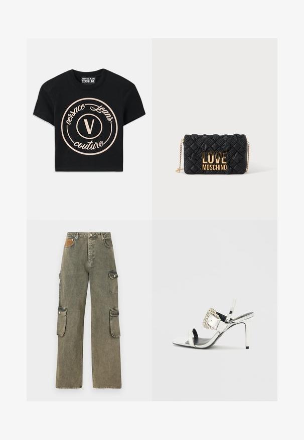 Camiseta de algodón negra con un gran logo circular beige que presenta "Versace Jeans Couture" y una "V" central en una fuente elegante. Con mangas cortas.; Pantalones cargo en denim verde grisáceo, con cintura alta, piernas anchas, dos bolsillos cargo laterales y un parche texturizado beige en la parte frontal.; Sandalia de tacón alto plateada con una delgada correa en los dedos, una hebilla decorativa cerca del tobillo y suela interior negra.; Bolso bandolera negro acolchado con correa de cadena dorada y gran logo dorado "LOVE MOSCHINO" en el frente.