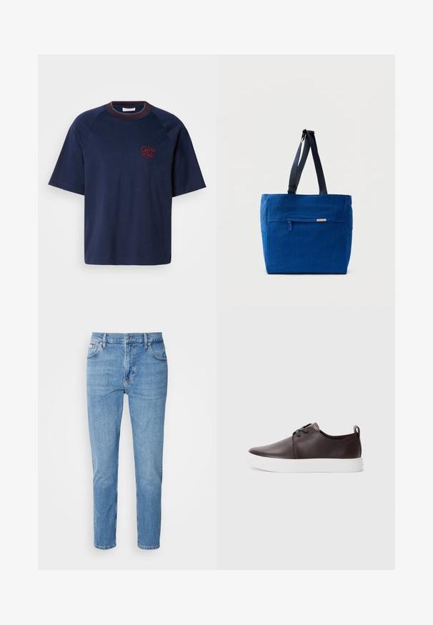 Námornícky modré bavlnené tričko s krátkymi rukávmi, okrúhlym výstrihom a bordovými akcentmi. Na ľavej strane hrude sa nachádza vyšívané logo "Calvin Klein".; Svetlomodré džínsy s rovný strih, dizajn s piatimi vreckami a jemným vyblednutím. Obsahujú zapínanie na gombík a pútka na opasok.; Hnedé kožené tenisky s hladkým povrchom, bielou gumovou podrážkou, zaoblenou špičkou a šnurovaním. Obsahujú aj pútko na päte.; Modrá plátenná taška cez rameno s predným vreckom na zips, dvojitými ramennými popruhmi a obdĺžnikovým tvarom. Má nenápadnú značkovú etiketu.