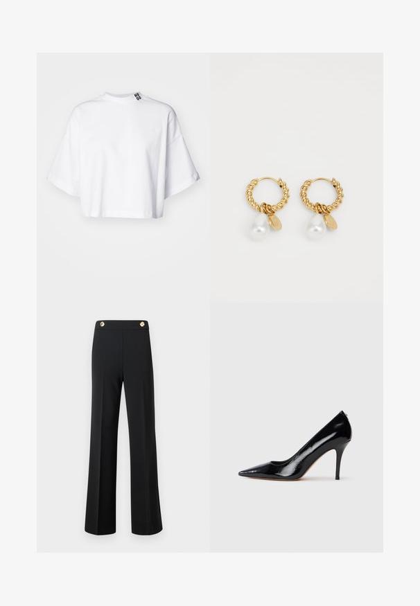 Witte cropped t-shirt van katoen, met brede korte mouwen en een hoge halslijn. Het label "HUGO" is in zwart op de kraag gedrukt.; Zwarte hoge taille wijde broek met voornaad en twee gouden knopen op de tailleband, tegen een witte achtergrond.; Zwarte lakleren pumps met hoge hak en een spits toelopende neus, met een gladde textuur en een slanke naaldhak. Geen zichtbaar metaalwerk.; Gouden hoepeloorbellen met een gedraaide ontwerp, voorzien van een druppelvormige witte parel en een klein rond hangertje.