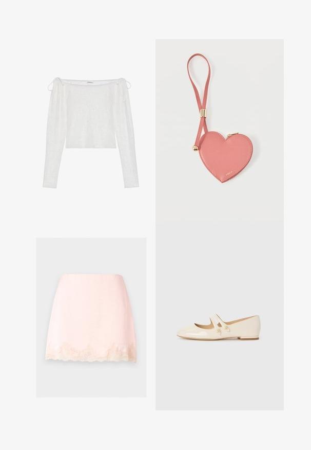 Top blanco tipo off-the-shoulder con mangas largas, confeccionado en tela texturizada, presenta cierres tipo lazo en las mangas y un dobladillo recto.; Minifalda rosa claro con ribete de encaje con borde festoneado en el dobladillo, tela lisa y diseño limpio y sencillo sobre un fondo liso.; Bailarinas de charol color marfil con dos tiras decorativas y botones dorados, que presentan una punta redondeada y un bajo tacón cuadrado.; Monedero de cuero rosa en forma de corazón con correa para la muñeca y cremallera dorada, con la marca "Furla" en pequeño texto dorado.