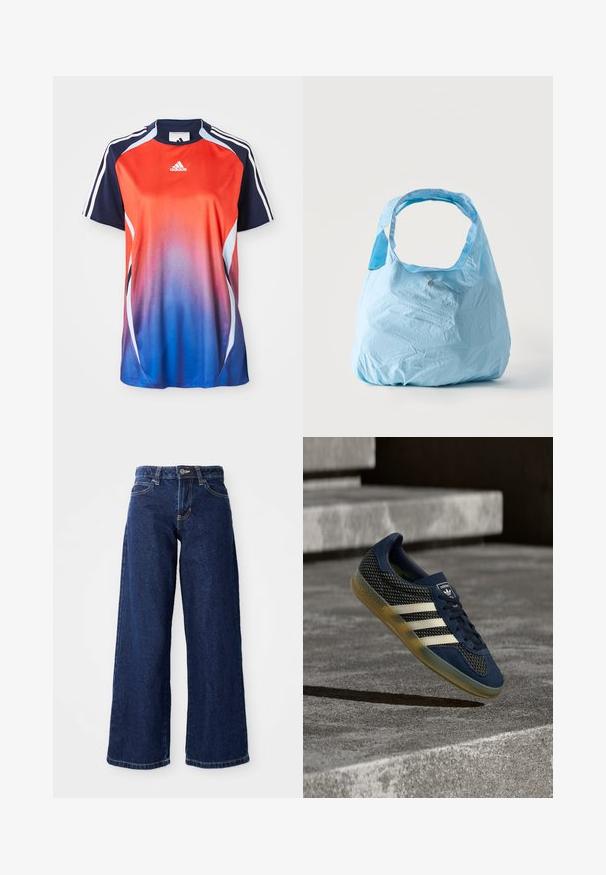 Camisa deportiva de manga corta de Adidas con un degradado que va del rojo al azul, con detalles en azul marino y rayas blancas a lo largo de los hombros.; Jeans de pierna ancha azul oscuro, confeccionados en denim, con cierre de botón y cremallera, trabillas para cinturón y diseño clásico de cinco bolsillos.; Zapatilla deportiva azul marino con parte superior de malla y ante, tres rayas blancas y suela translúcida color goma; diseño con cordones y cuello acolchado.; Bolsa de compra reutilizable de color azul claro con asas anchas, tela ligeramente arrugada, de pie sobre un fondo blanco liso.