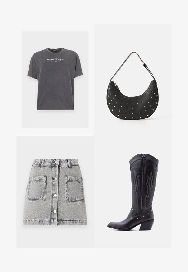 Even&Odd by Zalando TONIA TEE - T-shirt print - black; Lichtgrijze denimrok met een vervaagde textuur, voorzien van een knoopsluiting aan de voorkant, twee grote zijzakken en een rechte snit.; Zwarte leren cowboylaarzen met een puntige neus, zichtbare stiksels, zilveren studaccenten en een ritssluiting aan de binnenkant.; Zwarte leren handtas met een gebogen vorm, versierd met zilveren studs, voorzien van een ritssluiting en een enkele verstelbare schouderband.