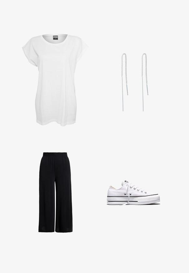 T-shirt blanc à manches courtes en coton, présentant une coupe décontractée, un large décolleté et un design minimaliste sans motifs ni accents.; Pantalon noir à jambes larges avec ceinture élastique, confectionné en tissu léger pour une coupe décontractée.; Baskets basses en toile blanche avec lacets blancs, bandes noires sur la semelle et embout en caoutchouc texturé, vue de côté sur fond blanc.; Boucles d'oreilles en chaîne argentée avec un design allongé, présentant une chaîne délicate et des pendentifs fins et droits aux extrémités. Texture lisse.