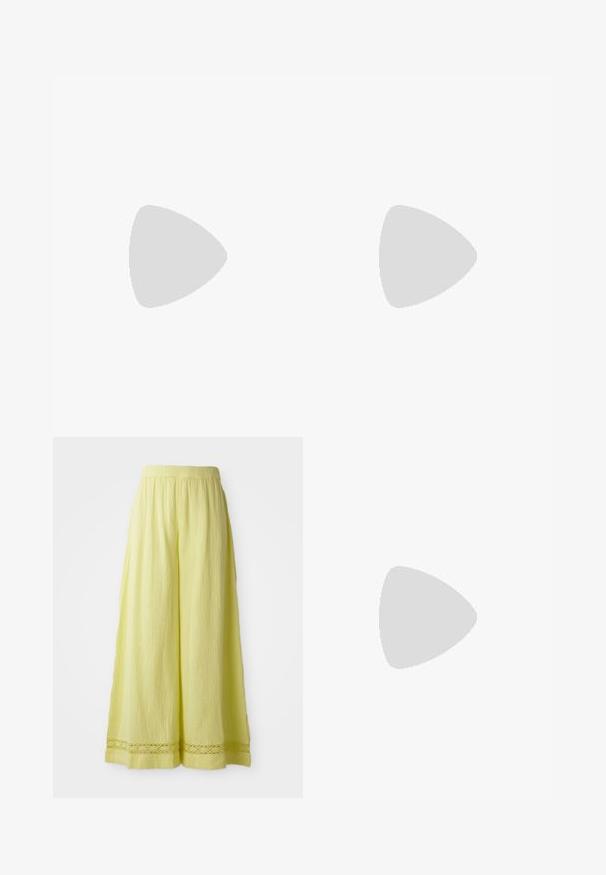 Kahaki vihreä, pitkähihainen lyhyt crop-top, jossa on ribbitekstuuri ja leveä kaula-aukko. Tunnisteet näkyvissä kauluksessa.; Keltaiset leveälahkeiset housut, jotka on valmistettu teksturoidusta kankaasta ja joissa on elastic vyötärö. Valmiina virkattua tyyliä helmassa.; Urheilukenkä vaaleanharmaasta mokasta, jossa on valkoisia nahkaosuuksia. Varustettu rakenteellisella pohjalla, jossa on pieniä piikkejä pidon parantamiseksi. Helppo päällepantava malli.; Beige verkko-olkalaukku oliivinvihrein reunuksin ja kahvoin, jossa "RVCA"-logo keskiosassa yksivärisellä taustalla.