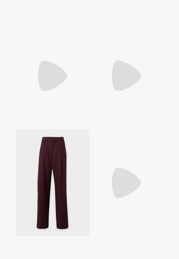 Sort langærmet top lavet af glat stof, med en klassisk rund halsudskæring og en tætsiddende design uden synlige mønstre eller pynt.; Mørkebrune, højtaljede skræddersyede bukser med lige ben og bæltestropper, vist mod en ensartet lys baggrund.; Sorte spidse slingback-sko lavet af glat læder. Har en tynd hæl og en spænde detalje på den justerbare rem.; Vævet bordeaux håndtaske med en rund silhuet, et enkelt håndtag og en tekstureret overflade. Lynlåslukning øverst.
