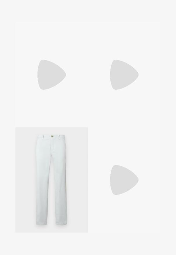 Blå kortærmet t-shirt lavet af blødt stof med en afslappet pasform. Rund halsudskæring og subtil tekstur med lette sprøjt af farve.; Lys grå bukser lavet af en bomuldsblandet stof; lige ben med en glat tekstur, der har en frontknap og standardlommer.; Steve Madden KARI - Pumps - white; Cremefarvet læder skuldertaske med en halvmåneform, tynd rem og diskrete syninger. Minimalistisk design med hardware-accenter i guldton.