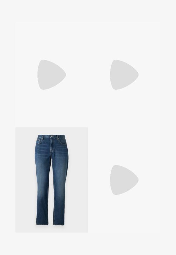 Donkerblauw T-shirt met korte mouwen en ronde hals met een klein rechthoekig logoplaatje op de linkerborst.; Donkerblauwe denim jeans met een rechte pijp, vijf-pocket ontwerp, knoop- en ritsluiting, en subtiele vervaging bij de dijen.; Zwarte leren loafer met grijs riemdetailelement, lage hak en gestructureerde zool, aan de zijkant gebrandmerkt met "HUGO" in goud.; Lacoste CROSSOVER BAG CLASSIC - Schoudertas - noir