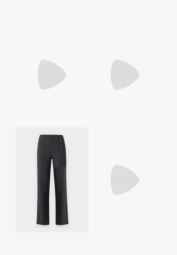 Camiseta de manga corta azul claro hecha de tela suave. Presenta un cuello redondo y el texto "DUMP HIM" impreso en negrita color marino.; Pantalones negros de corte recto, confeccionados a medida, con costuras frontales y cinturilla elástica, mostrados sobre un fondo claro y liso.; Piernas con leggings oscuros acanalados combinados con bailarinas negras que presentan pequeños detalles de lazo sobre un fondo blanco.; Pequeño bolso negro brillante con dos asas largas y detalles de cordón lateral sobre un fondo claro liso.