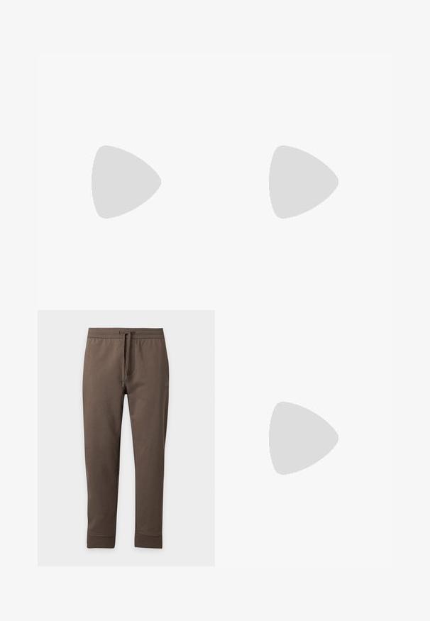 T-shirt bleu uni à manches courtes avec col rond et petit logo brodé discret sur la poitrine gauche.; Pantalon de survêtement marron fuselé avec taille élastique et cordon, présenté à plat sur un fond clair.; Baskets en cuir blanc avec des rayures multicolores, design à lacets, semelle en caoutchouc et col rembourré, associées à un jean en denim bleu.; Sac banane en tissu marron foncé avec poche zippée en diagonale et petit logo blanc sur le devant, sur un fond clair uni.