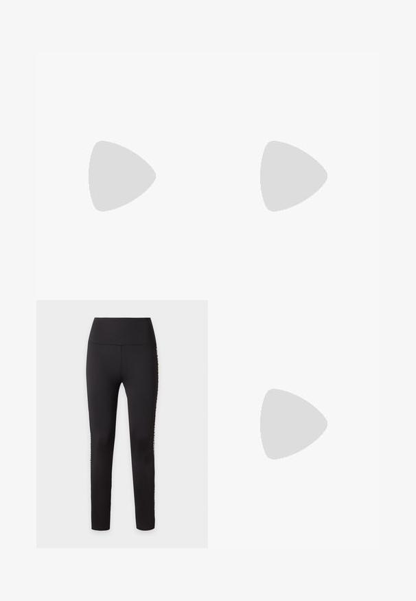 Camiseta negra de manga corta hecha de tela suave, con un logo sutil y brillante en un diseño tonal en la parte frontal. Escote redondo.; Leggings negros de cintura alta, ajustados y con un detalle de estampado animal que recorre los lados exteriores de las piernas.; Bailarina de piel negra con punta redondeada, textura suave, detalle de costura minimalista y diseño de suela flexible.; Bolso de cuero negro en forma de media luna con correa ajustable y pequeño texto de logo blanco en el frente contra un fondo claro.