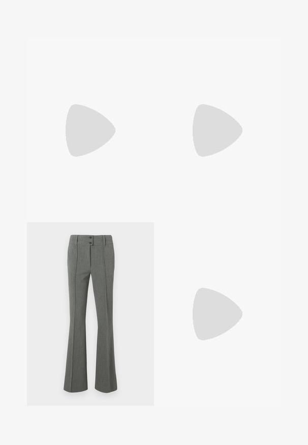 Camiseta de manga corta con un patrón en espiral rosa y púrpura, hecha de tejido ligero con cuello redondo y un ajuste elástico.; Pantalones grises acampanados hechos de tela texturizada. Presentan dos botones en la cintura y detalles en la costura frontal.; Tacón destalonado negro con punta en forma de pico, con superficie texturizada y tacón ancho y grueso. Colocado sobre un fondo metálico brillante.; Bolso de hombro de cuero negro con una sola correa ancha y herrajes plateados sutiles sobre un fondo blanco liso.