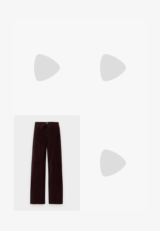 Oversized kurzärmliges T-Shirt in dunklemburgunderrot mit Rundhalsausschnitt und kleinem, mittig gesticktem Logo auf der Brust.; Dunkelburgunderfarbene Cordhose mit lockerer Passform, versehen mit einem Bindeband in der Taille und vorderen Taschen. Die Textur ist gerippt und der Stoff wirkt weich.; Hellbeige Sneaker mit strukturiertem Lederupper, strukturierten seitlichen Einsätzen und einer Gummisohle. Verfügt über ein schlankes, stromlinienförmiges Design und flache Schnürsenkel.; Silberne Ohrringe mit einer organischen, abstrakten Form. Glatte, glänzende Oberfläche mit einem konischen Design. Mit dezenten Kurven und einem zentralen Linienelement.