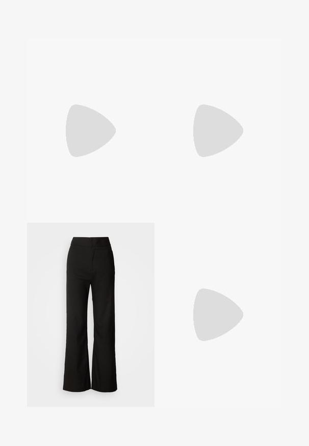 Sort off-shoulder top med lange ærmer, der har en tekstureret blomsterkant i sort velour langs halsudskæringen.; Sorte bukser med bred benvidde, glat tekstur, høj talje og et enkelt design. Ingen synlige lommer eller udsmykninger.; Sort læder flad slingbacksko med spids tå, lav hæl og justerbar rem på lys baggrund.; Sort læderbælte rullet med en guldrund metalspænde og bælteslynge på en hvid baggrund.