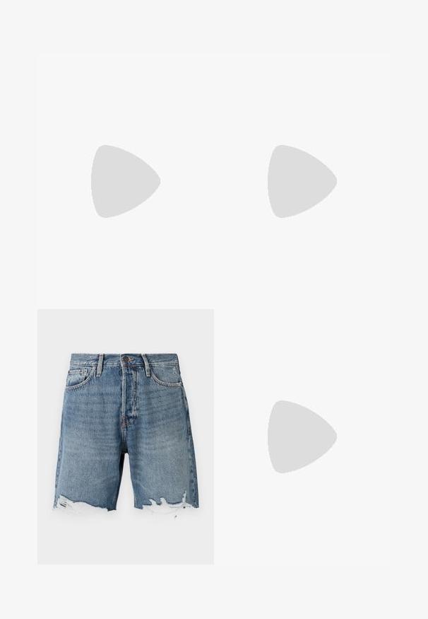 Kurzärmliges Sportshirt mit Rundhalsausschnitt in einem schwarzen, weißen und grauen abstrakten Muster; ausgestattet mit einem neonpinken "adiTUFF"-Logo und pinken Akzenten.; Helle blaue Denim-Shorts mit ausgefranstem Saum, Fünf-Taschen-Design und sichtbaren Nähten. Verfügt über einen Knopfverschluss an der Taille.; Schwarze Leder-Sneaker mit weißen Streifen, strukturiertem Gummisohle und Schnürung. Verfügt über ein Markenetikett auf der Zunge.; Schwarze kompakte Umhängetasche mit vorderer Reißverschlusstasche, verstellbarem Riemen und strukturiertem Stoff vor einfarbigem Hintergrund.