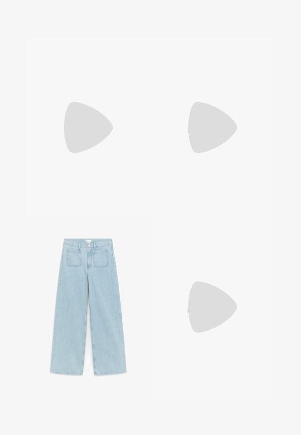 Blouse sans manches avec un motif vichy bleu pâle et jaune, coutures froncées sur les côtés avec des liens ajustables, et une petite fermeture d'encolure à ouverture en forme de clé.; Jean en denim bleu clair à jambes larges avec poches plaquées devant, passants pour ceinture et fermeture par bouton à la taille.; Ballerines beiges avec une exterior en cuir lisse, un bout en forme d'amande et une sangle élastique sur le coup de pied, avec des détails de couture subtils.; Grand sac bandoulière souple en daim vert olive avec une large sangle et une forme douce et non structurée sur un fond uni.
