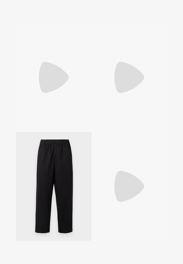 Hellblaue Baumwoll-T-Shirts mit kurzen Ärmeln, Rundhalsausschnitt und kleinem Logo auf der linken Brust. Glatte Textur und klassische Passform.; Schwarze, weit geschnittene Hose mit einem elastischen Bund und einem einzelnen Knopf. Aus einem glatten, leichten Stoff gefertigt. Gerader Saum.; Weißer Sportschuh mit grauen Netzpaneelen, strukturierten Überzügen, einem gepolsterten Kragen und einer Gummisohle mit kleinen Traktionsspikes.; Hellblaue Calvin Klein Gürteltasche mit weißem Logo, schwarzem verstellbarem Riemen und Reißverschluss vor einfarbigem Hintergrund.