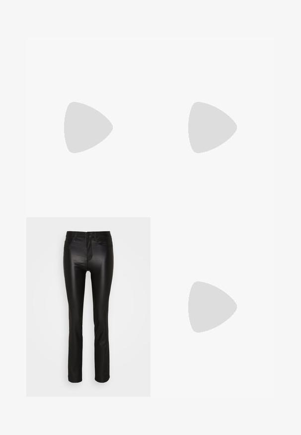 Bodysuit noir à manches longues avec col haut, doté d'un tissu solide sur le torse et de manches en maille transparente, conçu dans une coupe ajustée.; ONLY ONLROYAL PANT  - Pantalon classique - black; Chaussures de sport blanches et noires avec des accents rouges et dorés. Elles possèdent une tige en mesh, une semelle rembourrée et un design de laçage sécurisé.; Lunettes de soleil noires avec des verres gris, ornées d'un motif en grille de petits rhinestones métalliques le long des montures. Fini lisse, design angulaire.