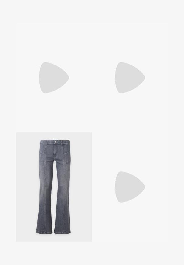 Haut à col rond à manches longues côtelé, marron foncé, avec une silhouette ajustée, présenté sur un fond blanc uni.; Pantalon en jean gris foncé à taille haute, fermeture à boutons, coutures avant, et jambes légèrement évasées sur un fond uni.; Ballerines en cuir verni noir avec un bout rond, un design à lacets et une semelle plate. Texture lisse avec peu de détails.; Sac à main en cuir noir avec boucle dorée et détails à rivets, poignées courtes et bandoulière réglable sur fond blanc uni.