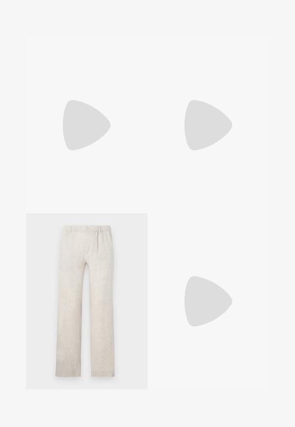 T-shirt oversize beige à manches courtes, avec le texte « another » et trois petits patchs colorés sur le devant.; Pantalon en lin beige clair avec une coupe droite, une taille élastique et une fermeture à bouton. Texture minimale avec des détails de couture subtils.; Chaussure bateau en cuir marron avec coutures blanches, détails de lacets et semelle en caoutchouc beige, vue de côté sur fond blanc.; Lunettes de soleil Ray-Ban avec des verres verts, monture en plastique noir et accents dorés sur les bords. Forme carrée avec une finition mate.