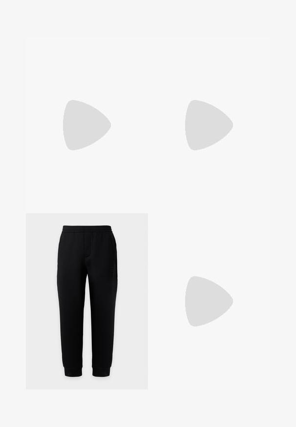 Chemise polo blanche avec col, ornée de bordures noires le long du col et de la patte de boutonnage. Comprend trois boutons et un logo discret sur la poitrine.; Pantalon de jogging noir ajusté avec taille et poignets élastiques, poches latérales et logo discret sur la cuisse droite sur fond uni.; Baskets en cuir noir avec une texture lisse, bout rond et fermeture à lacets. Comprend une semelle en caoutchouc épaisse et un minimum de détails de marque.; Petit sac bracelet rectangulaire noir avec poche avant zippée, emblème logo argenté et bandoulière amovible avec texte de marque.