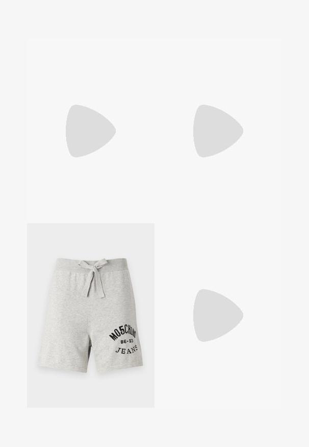 Μαύρο crop top με κοντό μανίκι και λευκούς αριθμούς τοποθετημένους σε κυκλικό σχέδιο ημερολογίου στο κέντρο του στήθους, με έμφαση στον αριθμό 6.; Γκρίζες βαμβακερές βερμούδες με ελαστική μέση και κορδόνι, με εκτυπωμένο μαύρο λογότυπο στο αριστερό πόδι. Χαλαρός σχεδιασμός, μήκους μέχρι το γόνατο, απαλός στην υφή.; Μαύρο χαμηλό sneaker με λευκά κορδόνια, λευκή σόλα και λευκό σχέδιο σε σχήμα καρδιάς στο πλάι.; Μικρό μαύρο γυναικείο τσαντάκι Love Moschino με δύο λαβές, λευκό κείμενο "Love Moschino Made with love," και ρυθμιζόμενο ιμάντα ώμου.