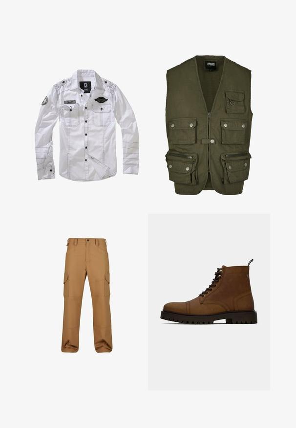 Olijfgroene vest van stof, met een rits aan de voorkant, meerdere voortassen en drukknoopsluitingen. Geen mouwen, praktisch ontwerp voor dagelijks gebruik.; Witte lange mouwen shirt met zwarte stiksels, twee borstzakken en een patch op een mouw. Heeft een knoopsluiting aan de voorkant en een kraag.; Bruine cargobroek gemaakt van duurzaam materiaal, met meerdere zakken, een relaxte pasvorm en versterkte stikseldetails.; Bruine leren veterschoenen tot de enkel met dikke zwarte profielzool en een trekband op een witte achtergrond.