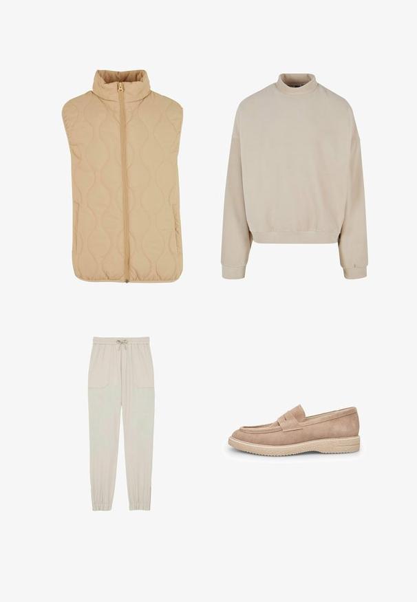 Chaleco sin mangas acolchado color beige con un cuello alto, con una cremallera central y dos bolsillos laterales. Textura suave con un diseño de costura en forma de ola.; Sudadera de forro polar beige con cuello alto, corte holgado, hombros caídos y puños acanalados. Textura suave y diseño simple sin patrones.; Pantalones jogger de color beige claro, elaborados en tejido suave, con una cintura elástica con cordón, bolsillos laterales y tobillos ajustados.; Mocasín de ante beige claro con punta redondeada, tira decorativa en el empeine y suela de goma texturizada para mayor agarre.
