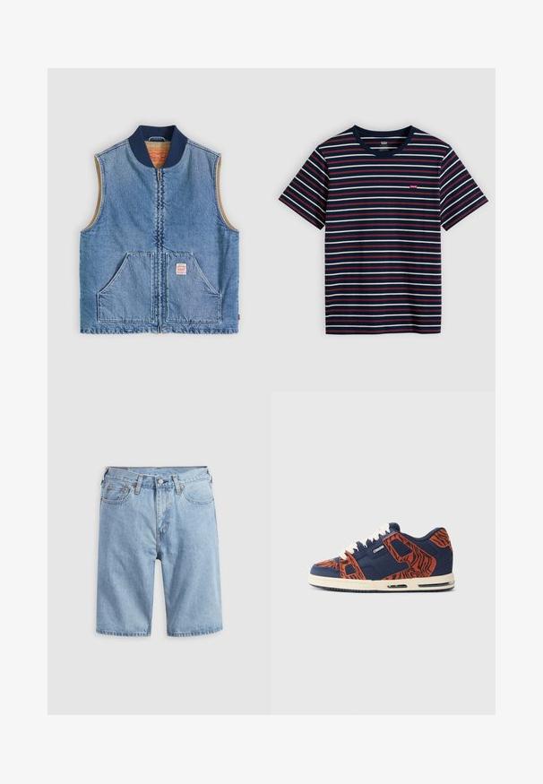 Mouwloos lichtblauw denimvest met ritssluiting aan de voorkant, twee schuine zakken, marineblauwe kraag en beige voering.; Marineblauw T-shirt met korte mouwen, witte en rode horizontale strepen en een klein rood Levi's-logo op de borst.; Lichtblauwe spijkershort met voorzakken, riemlussen en knoopsluiting op een effen lichte achtergrond.; Marino blauw en oranje lage sneaker met tijgerstrepenpatroon en witte veters, uitgerust met een gevoerde zool en een logo op de zijkant.