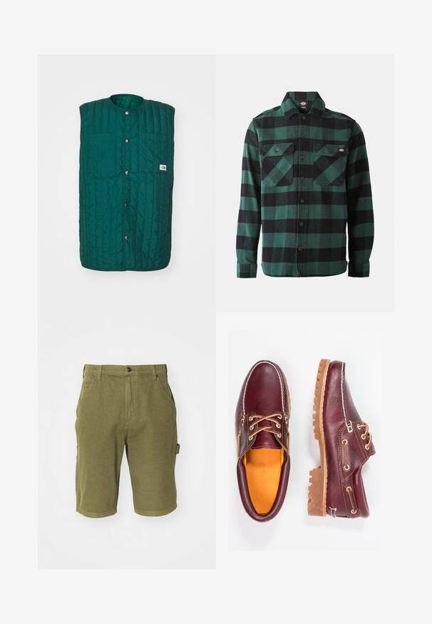 Chaleco acolchado verde con cuello redondo, botones a presión en la parte delantera y dos bolsillos verticales en el pecho. Tejido texturizado con líneas cosidas y una etiqueta de logo.; Camisa de franela a cuadros verdes y negros, con mangas largas, cierre de botones en la parte frontal, dos bolsillos en el pecho y cuello clásico. Textura suave, diseño versátil.; Bermudas de algodón verde oliva con cierre de botón, trabillas para cinturón, bolsillos laterales y un acabado de tela ligeramente texturizado.; Zapatos de cuero burdeos con suelas de goma marrón, puntera redonda, costuras blancas y ojales dorados. El interior cuenta con un forro amarillo.