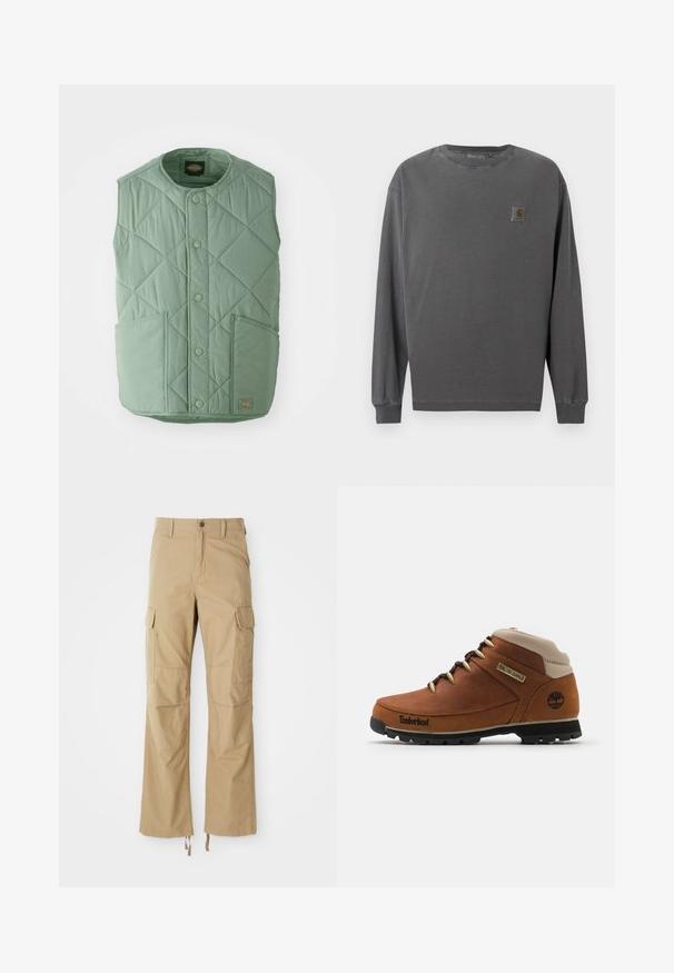 Gilet matelassé vert clair avec un col rond, des boutons-pression, deux poches avant et une étiquette de marque en bas à droite.; Chemise à manches longues en coton gris foncé. Elle comporte un col rond, des poignets élastiques et un petit patch logo carré sur la poitrine gauche.; Pantalons cargo kaki en tissu durable, dotés de plusieurs poches latérales, d'une coupe droite et de cordons de serrage réglables à l'ourlet.; Bottillon de randonnée en cuir marron avec un col beige, une semelle en caoutchouc noir et des œillets dorés. Présente un logo Timberland sur le côté.
