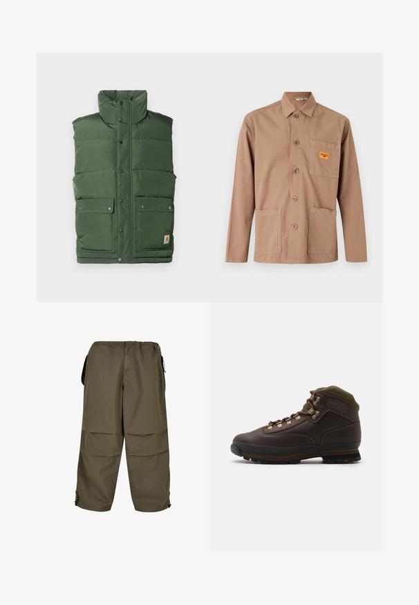 Grüne isolierte Weste mit hohem Kragen, Druckknöpfen und zwei Fronttaschen. Hergestellt aus glattem, gepolstertem Material mit einem gesteppten Design.; Beige langärmelige Jacke mit Knopfleiste, Kragen, drei Fronttaschen und kleinem orangefarbenem Aufnäher auf der Brusttasche.; Khakifarbene Cargo-Hose mit einem elastischen Bund, seitlichen Taschen und Druckknopf-Details. Der Stoff hat eine glatte, leichte Textur.; Brauner Leder-Wanderschuh mit grünem Stoffkragen. Besitzt Metall-Schnürhaken, Gummisohle und strukturiertes Profil für besseren Halt.