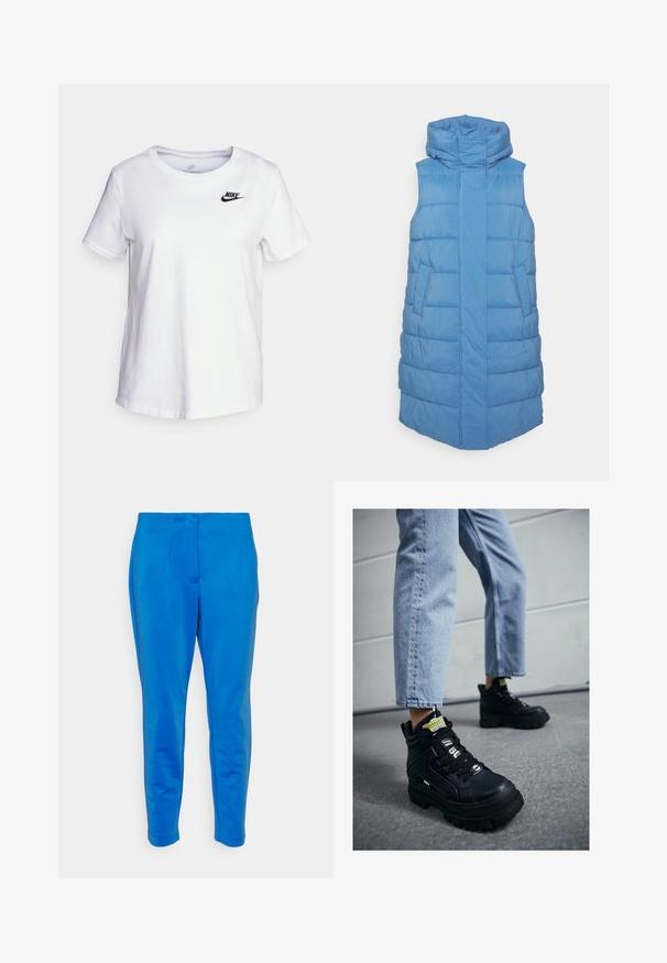 YAS Petite YASLIRO - Weste - blue; Weißes Baumwoll-T-Shirt mit Rundhalsausschnitt und kurzen Ärmeln. Mit einem schwarzen Nike-Logo auf der oberen linken Brustseite.; ONLY Petite ONLJADA-MERLE CIGARETTE PANTS - Stoffhose - strong blue; Schwarze High-Top-Sneaker mit einer dicken Sohle, mit Schnürdesign, Logo-Akzenten und gelben Etiketten. Tragen mit hellblauen, gekürzten Jeans.