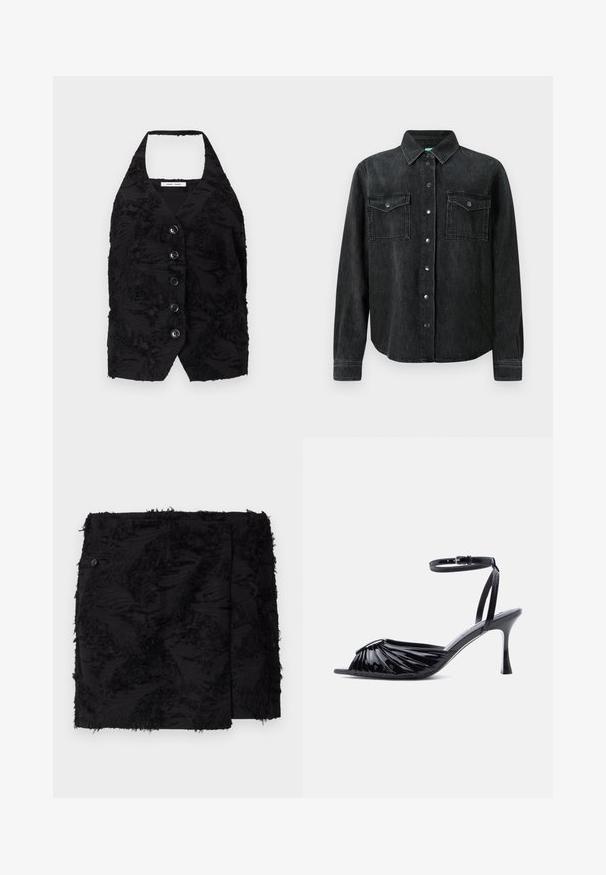 Sort vest med en tekstureret stof, der har ophøjede mønstre, V-halsudskæring og seks knapper foran. Halterneck, uden ærmer, cropped design.; TWINSET Skjortebluser - nero; Sort nederdel med tekstureret stof, der har frynsede detaljer. Firkantet form, over knæ længde og en sideknap detalje.; Sort højhælet sandal i laklæder med åben tå, rynket frontdesign og justerbar ankelrem med spænde.