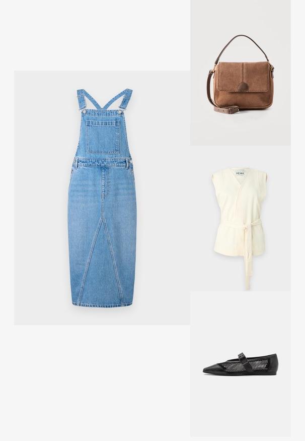 Haut sans manches en ivoire avec une ceinture à nouer, présentant un tissu texturé et un design en V. Aucun motif ou ornement supplémentaire présent.; Robe salopette en denim bleu clair avec bretelles réglables, une poche avant, une jupe droite avec une fente discrète et une texture lisse.; Chaussure plate noire avec un bout pointu, panneaux latéraux en maille et une sangle avec une boucle décorative. Fini lisse sur les sections du bout et du talon.; Sac à main en daim marron avec une fermeture à rabat, une poignée courte et une bandoulière réglable, posé sur un fond blanc uni.