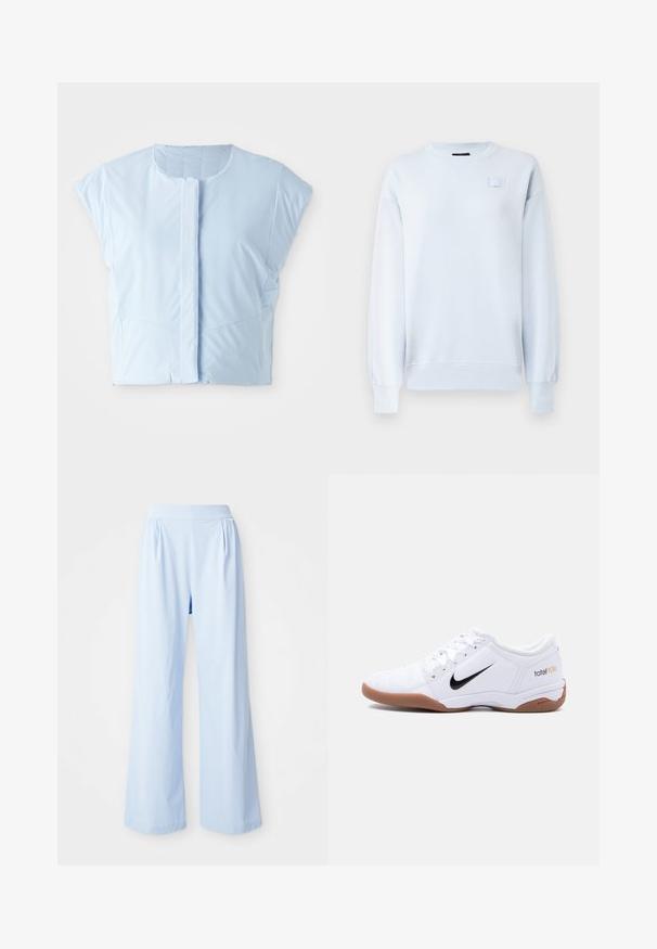 Lysblå crop top lavet af glat stof, med rund halsudskæring, korte ærmer, frontknaplukning og diskret sømdetaljering.; Lys blå sweatshirt lavet af blød bomuldsblanding, med rund halsudskæring, ribbede manchetter og et lille logo-patch på brystet.; Lyseblå bredbenede bukser med en glat tekstur, elastisk talje og plisserede detaljer på fronten. Fremstillet af et blødt stof.; Hvid Nike Total 90 III indendørs fodboldstøvle med sort swoosh-logo og gummisål, vist fra siden på en ensfarvet baggrund.