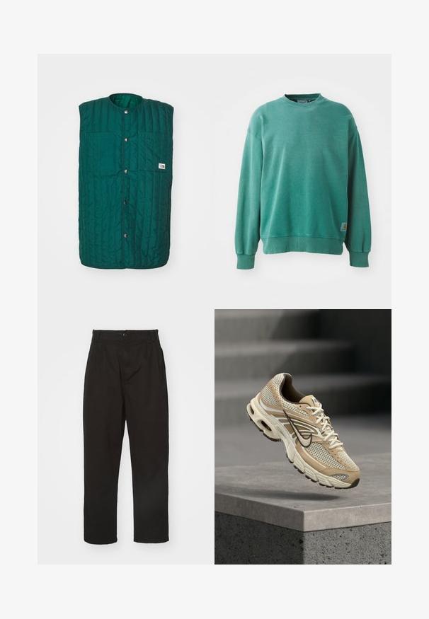 Grüne gesteppte Weste mit runder Halsöffnung, vorderen Druckknöpfen und zwei vertikalen Brusttaschen. Texturiertes Material mit genähten Linien und einem Logolabel.; Grüner Rundhalsausschnitt-Pullover aus Baumwollmischung. Verfügt über gerippte Bündchen und Saum, eine lockere Passform und ein kleines Logotag auf der unteren linken Seite.; Schwarze Hose aus glattem Stoff, mit Knopfverschluss, geradem Schnitt und zwei vorderen Falten für zusätzlichen Detail.; Beiger und weißer Nike Laufschuh mit Mesh-Paneelen und schwarzem Swoosh, schwebt über einem Betonsims mit unscharfen Treppen im Hintergrund.