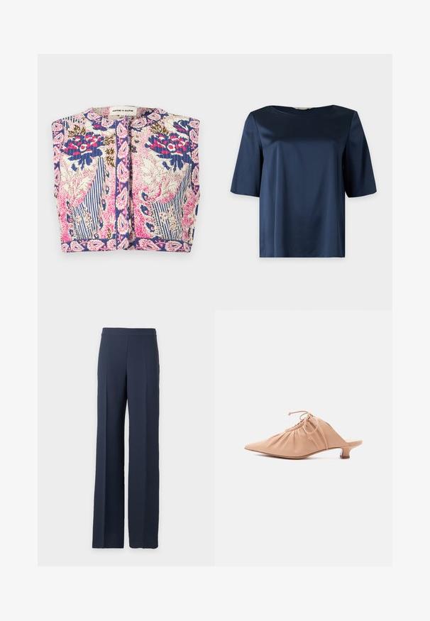 Veste courte sans manches avec texture matelassée, présentant des motifs floraux et rayés dans des tons bleus, roses, blancs et marrons, fermeture frontale à boutons.; Blouse courte en satin bleu marine avec un col rond et une coupe ample, présentée sur un fond uni.; Pantalon large bleu marine à taille haute avec un devant épuré, présenté sur un fond gris clair uni.; Mule pour femme en cuir beige avec bout pointu, dessus froncé, lien de serrage et petit talon kitten, sur fond blanc.