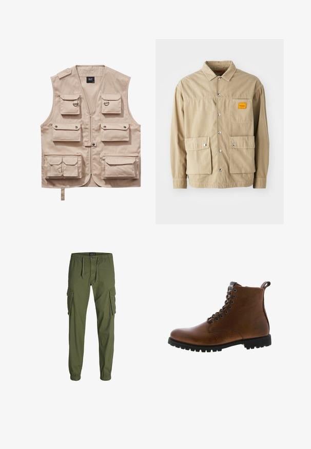 Beige Cargo-Weste aus strapazierfähigem Stoff, ausgestattet mit mehreren Taschen mit Klappen, einem Reißverschluss und einem Kragen. Akzente sind metallene Druckknöpfe und Ringe.; Replay Inc. SHIRT - Hemd - khaki; Olivgrüne Cargo-Hosen mit elastischem Bund, Kordelzug, zwei großen Seitentaschen und schmal zulaufenden Bündchen. Hergestellt aus robustem Stoff.; Braune Lederstiefeletten mit strukturiertem Finish, metallischen Ösen und schwarzer Gummisohle. Mit Zuglasche hinten für einfaches An- und Ausziehen.