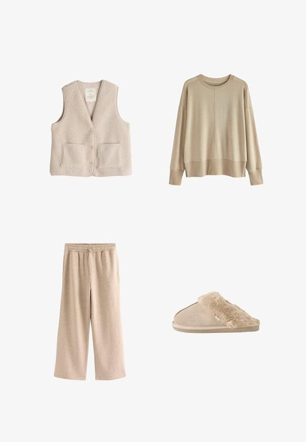 Fleecevest i lys beige, med v-udskæring, tre knapper og to forlommer. Blød tekstur med et hyggeligt, isolerende design.; Beige strikket sweater med en afslappet pasform, ribbede manchetter og kant, rund halsudskæring og dropped shoulders. Blød tekstur med minimale sømme.; Beige bukser med vide ben, elastisk talje og snørre, lavet af et blødt, plettet stof.; Beige slip-on tøfler med blødt ruskind yderside og blødt, fluffy inderfor og manchet, designet til komfort indendørs.
