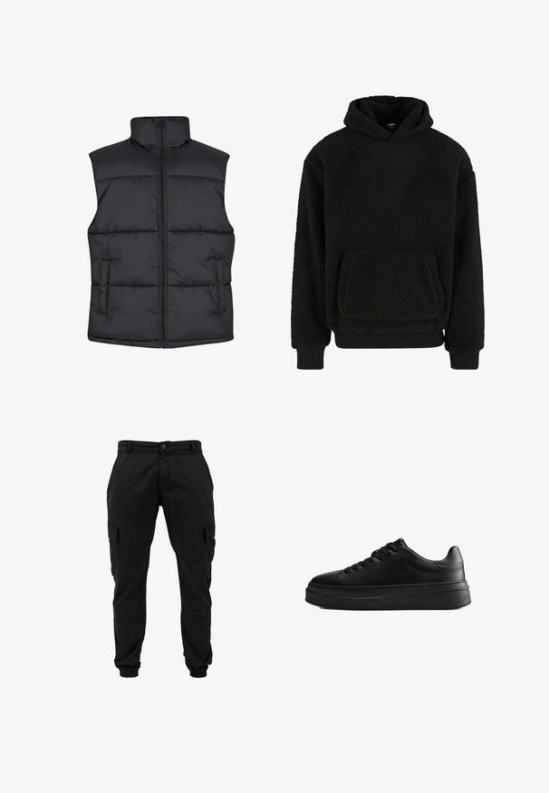 Sort polstret ærmeløs vest med høj krave, frontlynlås og sidelommer, der har en glat overflade og kviltet design.; Sort fleece hættetrøje med tekstureret overflade, snoretræk i hætten, kængurulomme og ribbede manchetter og kant. Blødt, varmt materiale.; Sorte cargobukser med knap- og lynlåslukning, sidelommer med klap og elastiske manchetter ved anklerne, vist mod hvid baggrund.; Sort lavtop sneaker med tyk sål og snørelukning foran, lavet af glat læder, vist fra siden på en hvid baggrund.