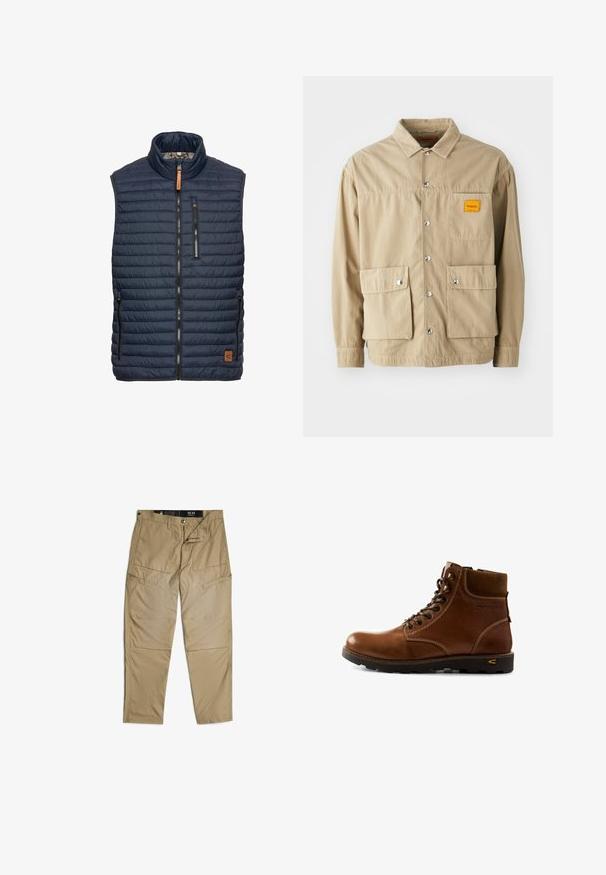 Marineblauw puffer vest met verticale gestikte patroon, hoge kraag, ritssluiting aan de voorkant en twee zijzakken. Heeft een bruine leren logoaccent.; Replay Inc. SHIRT - Overhemd - khaki; Beige cargobroek met een recht model, gemaakt van lichtgewicht materiaal. Voorzien van meerdere zakken en versterkte stiknaden. Maat 32/34.; Leren enkellaars in bruin met gevoerde kraag, vetersluiting en robuuste zwarte zool, ontworpen voor buitenavonturen.