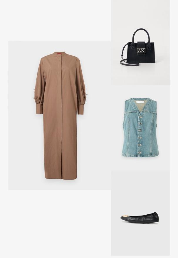 Lichtblauwe denimvest met een V-hals, mouwloos ontwerp, sluiting met knopen aan de voorkant met zilveren accenten, en een getailleerde pasvorm.; Lange bruine jurk met hoge kraag, lange opgeblazen mouwen en bloemenborduursel op de bovenarmen, weergegeven tegen een effen achtergrond.; Zwarte leren ballerina met een ronde neus, voorzien van een gouden hardware accent op de neus, een gladde textuur en een flexibele zool.; Zwarte leren handtas met een gestructureerd ontwerp, bovenhandvatten en een afneembare schouderriem. Bevat een zilverkleurig logo plaatje en een soepele textuur.