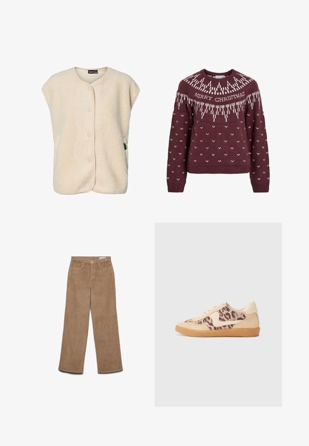 Flødefarvet, ærmeløs fleecevest med trykknapper foran og rund halsudskæring, med et lille mærke fra mærket på siden.; Bordeauxrød sweater med rund halsudskæring med hvid tekst "MERRY CHRISTMAS" og et strikket snefnugmønster på bærestykket og kroppen.; Vidbenede kordfløjlsbukser i brun. Har et tekstureret stof, fem lommer og lukning med knap. Lige pasform fra hofte til kant.; Leopardprint sneakers med beige ruskindsoverdel, tan gummisål og hvide detaljer. Rund pegefinger og snørebåndsdesign med en tekstureret finish.