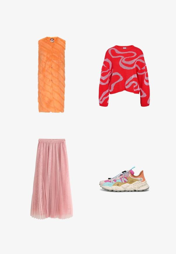 Oranje nepbont vest met een colless ontwerp, voorzien van een gemêleerd, golvend patroon en een sluiting met knopen aan de voorkant. Lichtgewicht en mouwloos.; Rode gebreide trui met een losse pasvorm. Heeft een speels roze abstract patroon en een geribde halslijn en manchetten. Zachte textuur.; Roze geplooide midi-rok met een kanten onderlaag en een geplooide tailleband, getoond op een witte achtergrond.; Chunky sneaker met panelen in turquoise, roze, mosterd en oranje, een gevlekte beige zool en blauwe elastische veters aan de zijkant, op een witte achtergrond.