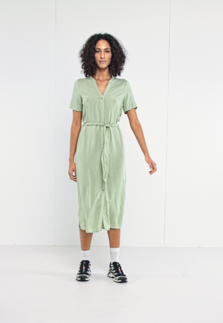 VERO MODA Vmvica S/S Shirt Dress Ga Noos – Abito Midi Camicia Con Cintura, Maniche Corte, Viscosa LENZING ECOVERO, Colore Blu