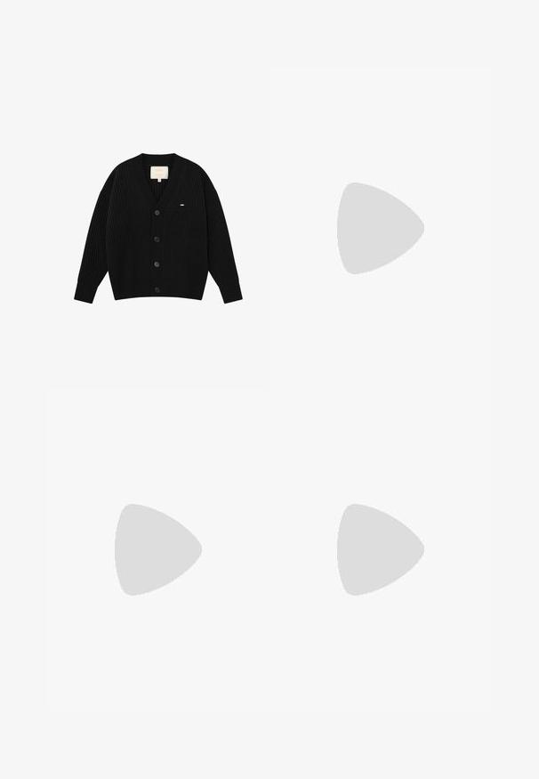 Melna ribota kardigāna ar V veida kakla izgriezumu, piecām lielām pogām un mazu dekoratīvu logotipu kreisajā krūtī. Izgatavots no strukturēta adījuma materiāla.; DEF EVERYDAY - Tops ar garām piedurknēm - black; Kremkrāsas, plaši bikses, izgatavotas no kokvilnas maisījuma auduma, ar pogu aizdari. Iespējas sānu kabatas un maiga tekstūra. Redzama šuvju detaļas.; Baltas ādas sporta apavi ar strukturētu gumijas purngali, trim sānu svītrām un mīkstinātu apkakli. Plakanas baltas šņores un minimālistisks dizains.; Metāla rāmji saulesbrillēm ar ovālām zaļām lēcām. Tievs sudraba metal rāmji un melni ausu spilventiņi. Minimalistiska dizaina, bez redzamām apzīmējumiem.