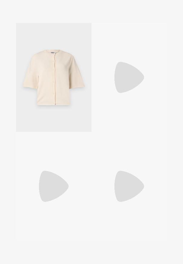 Beigā īsā piedurkņu kardigāna, kas izgatavota no mīksta auduma, ar apaļu kakla izgriezumu un pogu aizdari priekšpusē, kā arī brīvu piegriezumu.; Melna kokvilnas T-kreklu ar īsām piedurknēm, virs baltas garām piedurknēm ar smalku teksturētu rakstu. Apaļas kakla izgriezuma dizains.; Melni plīšu bikses ar elastīgu jostu. Tām ir platākas kājas un gluda, teksturēta auduma ar vertikālām svītrām.; Simmi London JUNE - Klasiski papēži - black