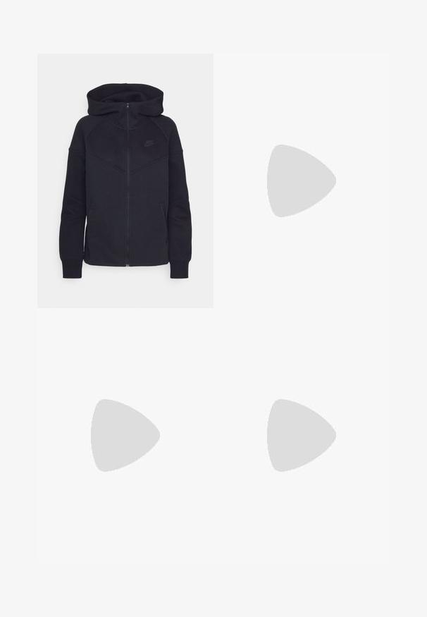 Crna dukserica na zip, izrađena od mekanog materijala, sa visokim ovratnikom, kapuljačom i bočnim džepovima sa zipom; uključuje mali crni Nike logo na prsima.; Bijela pamučna majica s opuštenim krojem; sadrži zeleni "Lacoste" logo i grafiku krokodila na lijevom dijelu prsnog koša.; Yogasearcher MATSYA - Donji dijelovi trenirke - lavastone; Bež sportske cipele s teksturiranim gornjim dijelom, bijelim vezicama i debelim bijelim potplatom. Dizajn sadrži suptilne obline i mali logo.