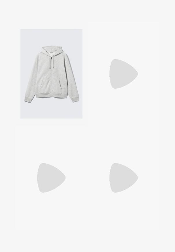 Hea hall tõmblukuhoodie, millel on nöörid ja ees taskud, esitletud lamedalt valge tausta vastu.; Kolm pika varrukaga T-särki burgundia, tumesinise ja musta värviga. Puuvillane materjal, ümmargune kaelus, ühtlased värvid, peene tekstuuriga.; Hallid hallid dressipüksid, mis on valmistatud pehmest kangast, elastse vöökoha, küljetaskute ja vasaku puusa küljel tikandiga logoga. Lai sääre disain.; Valge ja navy sinine spordijalats punaste accentidega, võrkmaterjalist paneelid, pehmendustega krae ja eristuv talladisain, mis sisaldab nähtavaid pehmenduselemente.